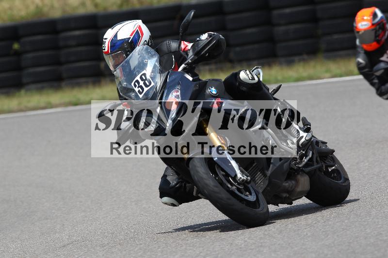 /Archiv-2022/33 29.06.2022 Max Riedo ADR/A und B/38